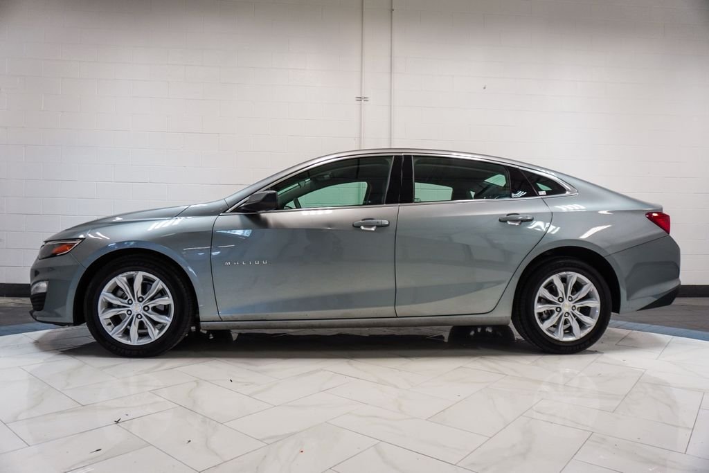 Used 2025 Gray Chevrolet LT image 30