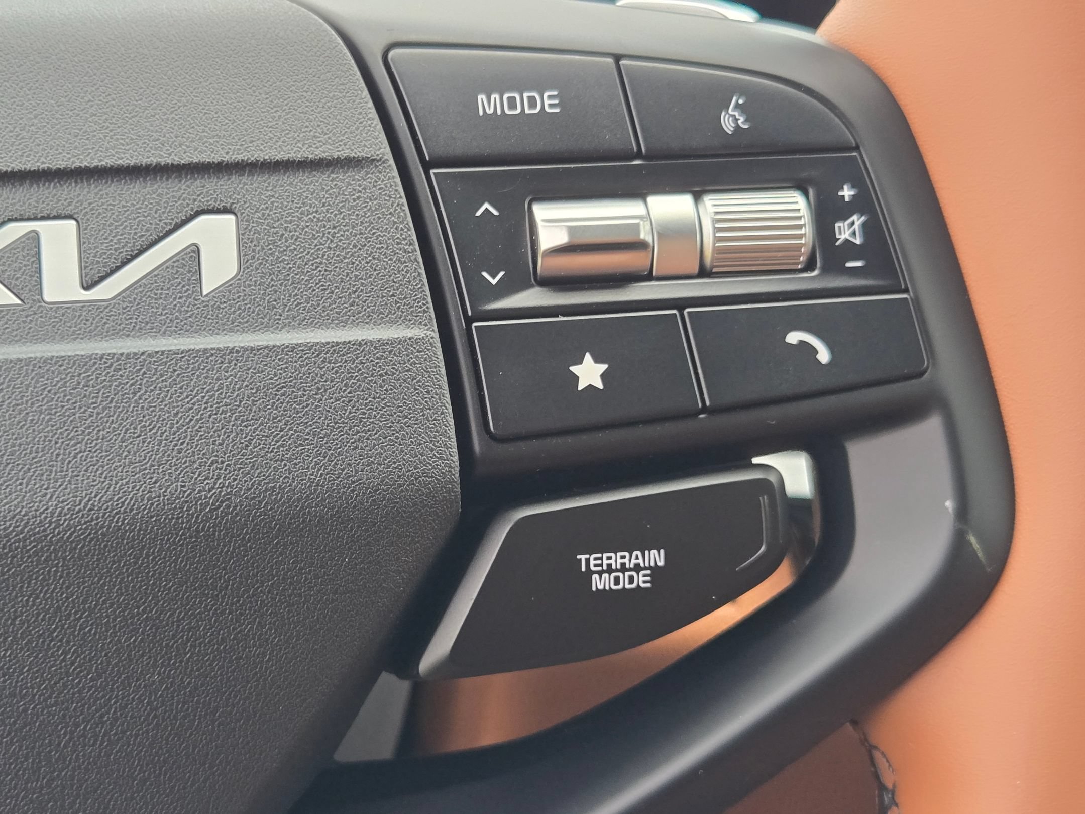 New 2026 Fusion Black Kia X-Line image 24