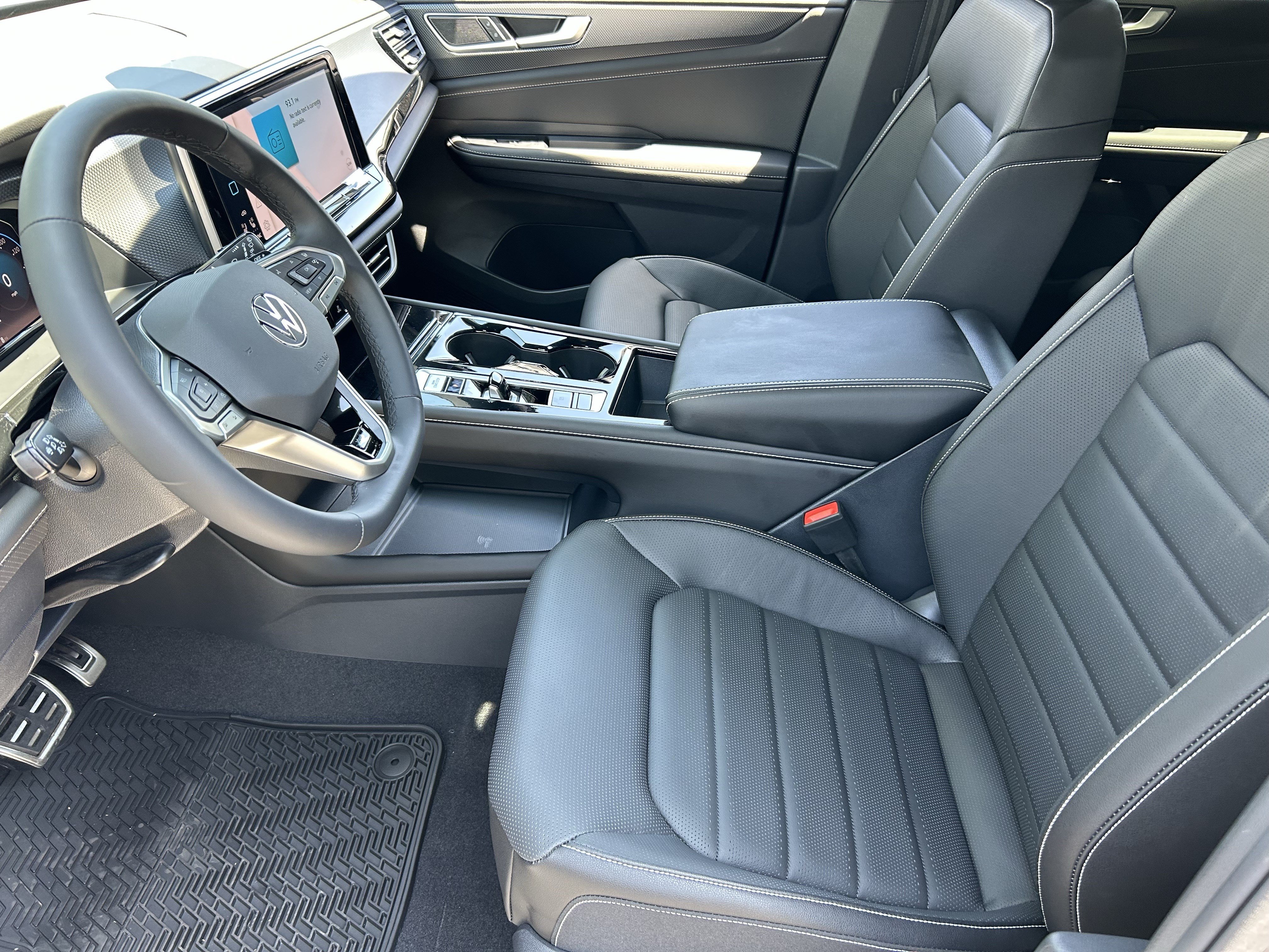 New 2026 Silver Mist Metallic Volkswagen 2.0T SEL R-Line Black image 15