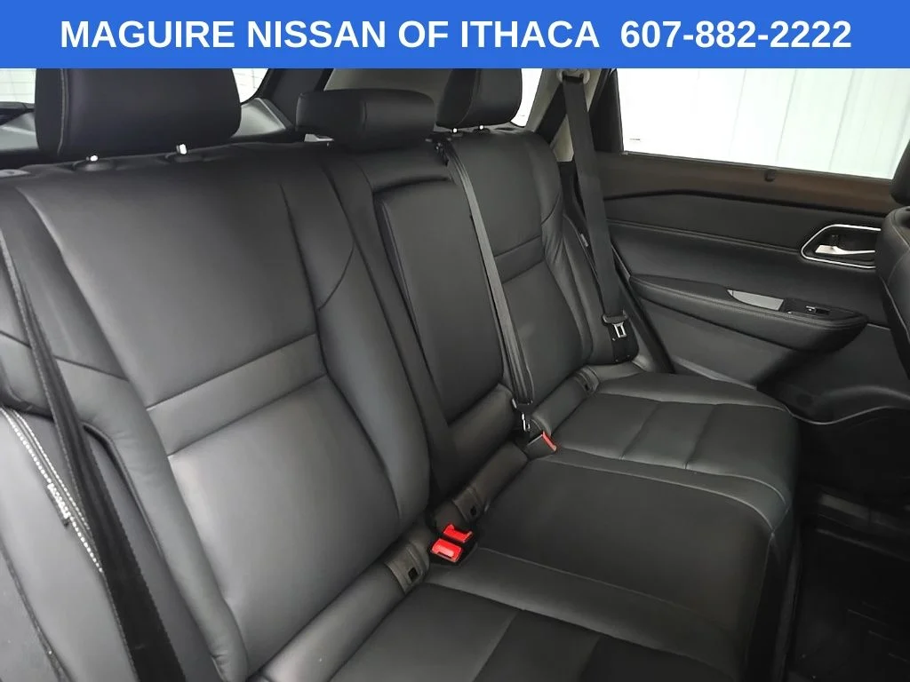 Used 2021 Gray Nissan SL image 17