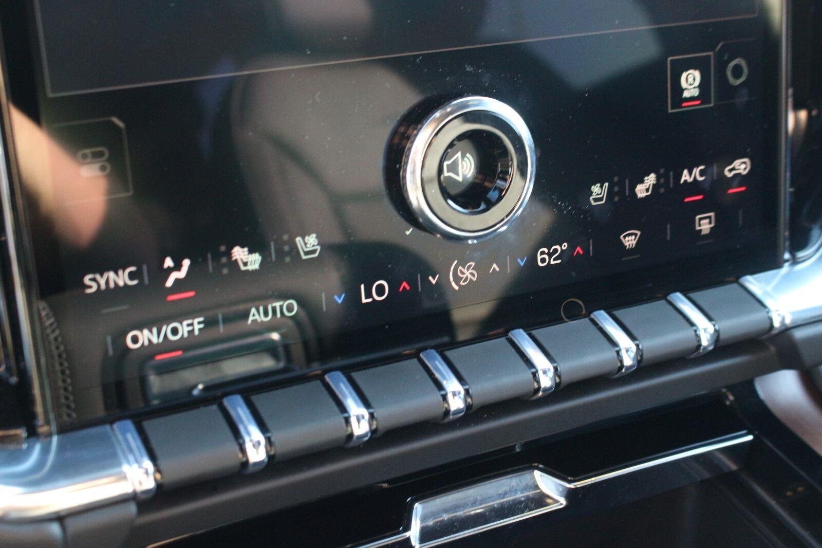 Used 2026 Onyx Black GMC Denali image 26