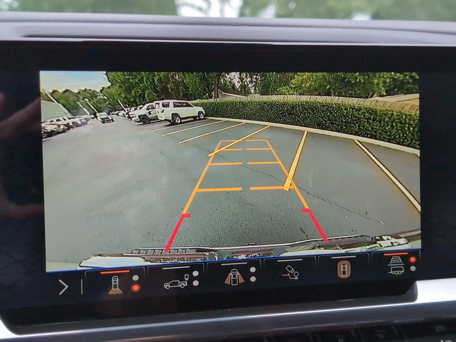 New 2026 Summit White GMC Elevation image 22