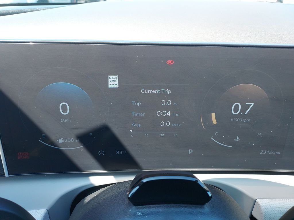 Used 2025 Green Hyundai SEL Convenience image 18