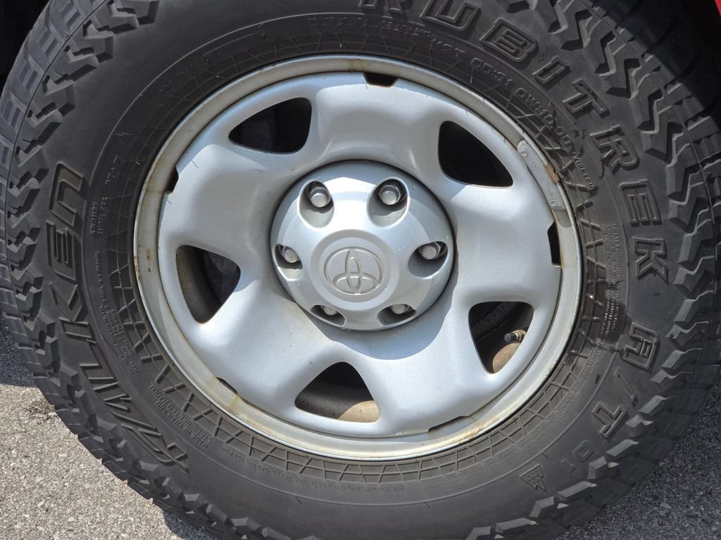 Used 2019 Barcelona Red Metallic Toyota SR image 13