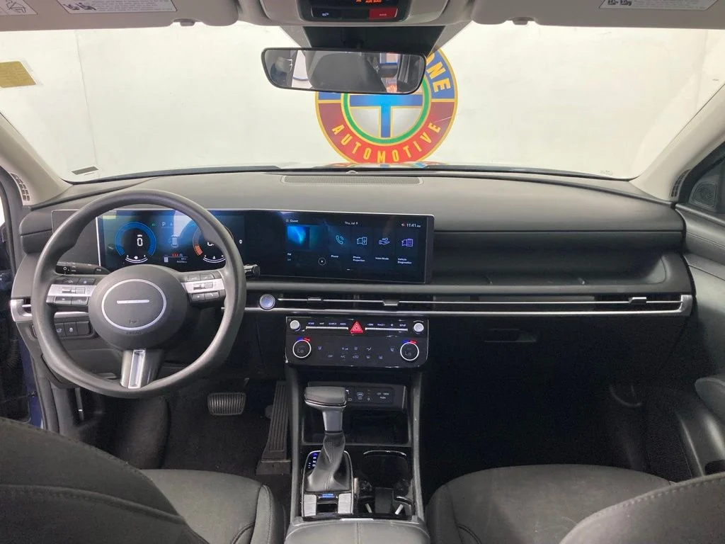 Used 2025 Blue Hyundai SEL image 9