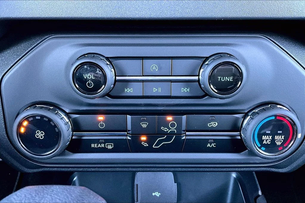 New 2025 Beige Ford Base image 19