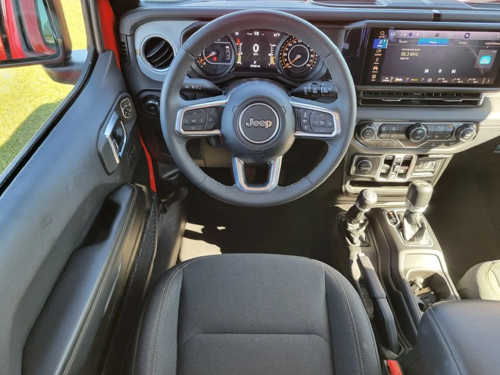 Used 2025 Red Jeep Sahara image 18