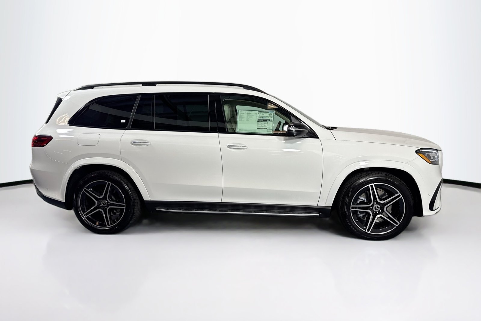 New 2026 Polar White Mercedes-Benz GLS 450 image 4