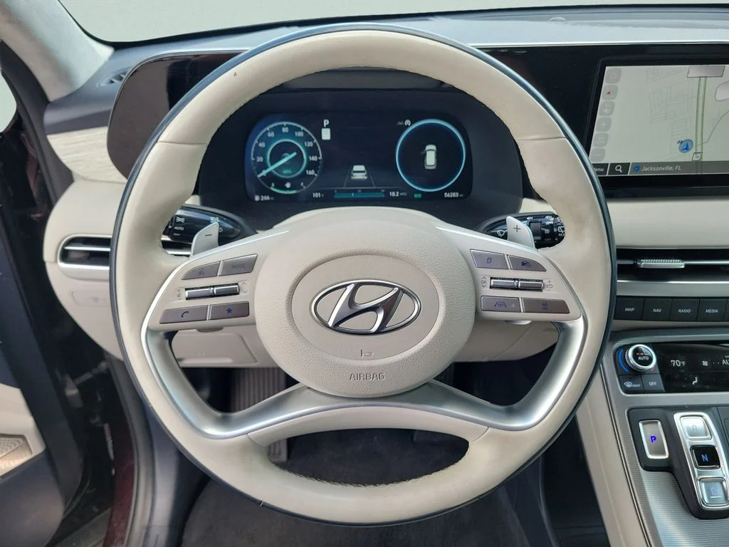 Used 2024 Red Hyundai Calligraphy image 24