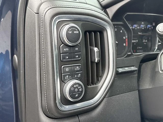Used 2021 Blue GMC Denali image 27