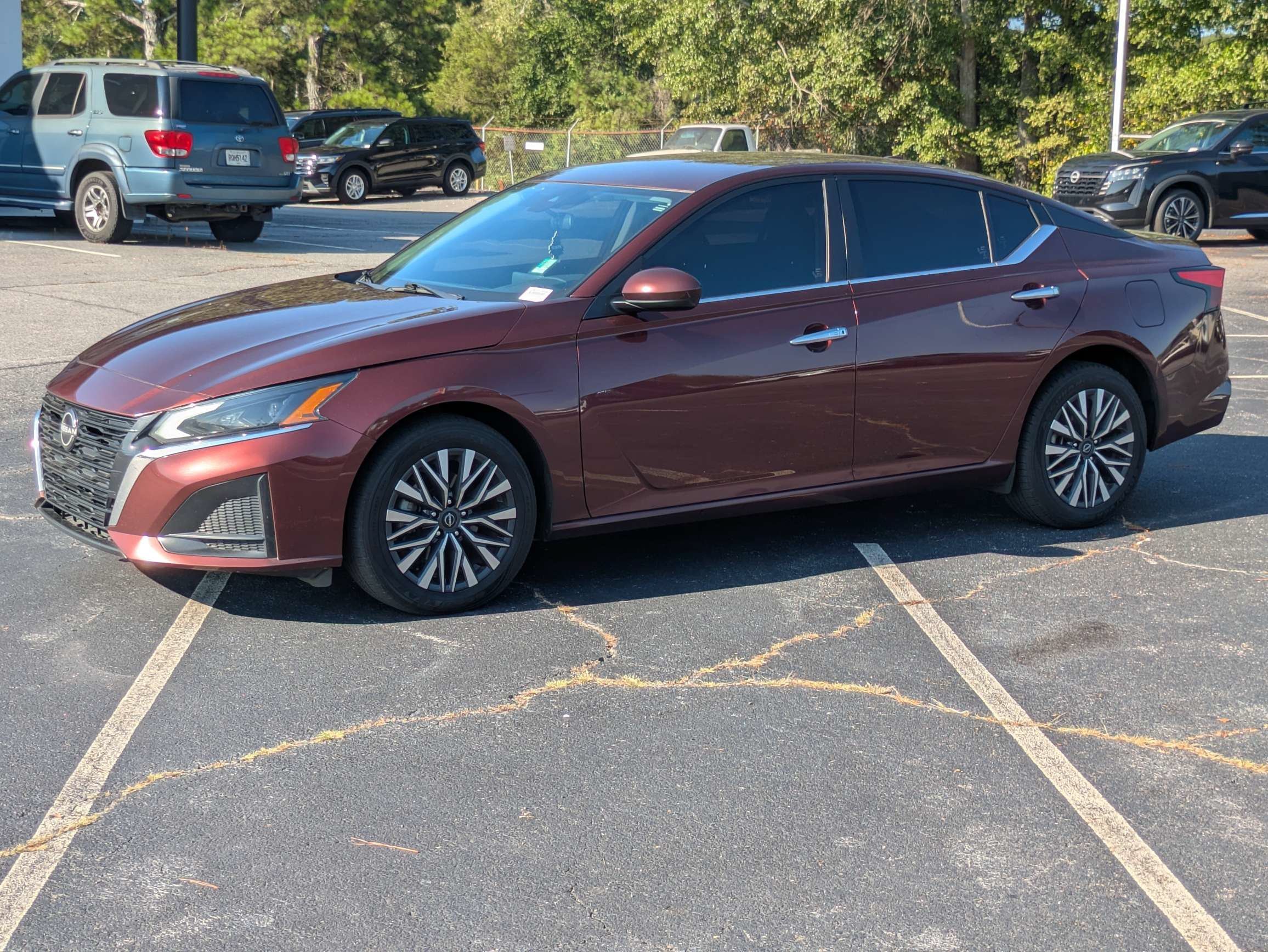 Used 2023  Nissan 2.5 SV image 7