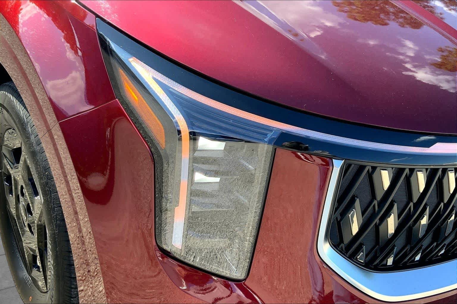 Used 2026 Flare Red Kia LXS image 28