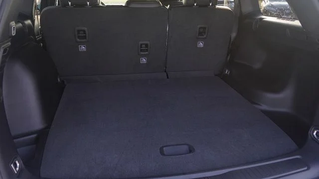 New 2026 Bright White Clear-Coat Exterior Paint Jeep Altitude image 12