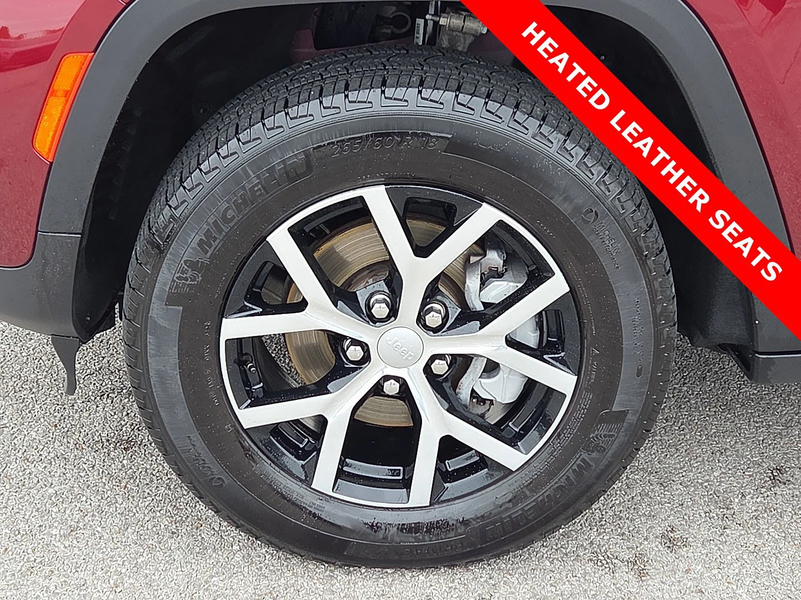 Used 2025 Velvet Red Pearlcoat Jeep Limited image 7