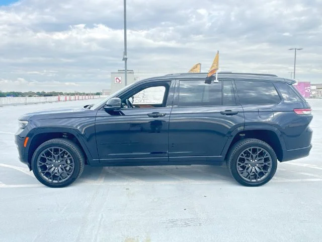 Certified Used 2023 Black Jeep Summit image 5