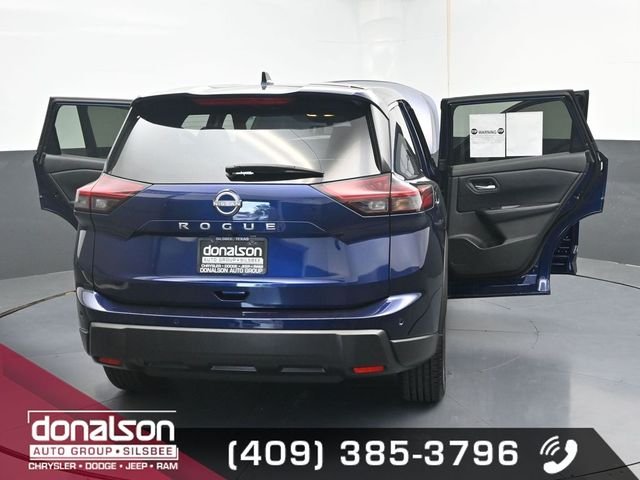2025 Nissan Rogue SV - Photo 24