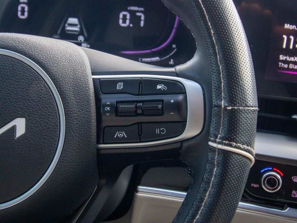 2025 Kia Sportage EX - Photo 25