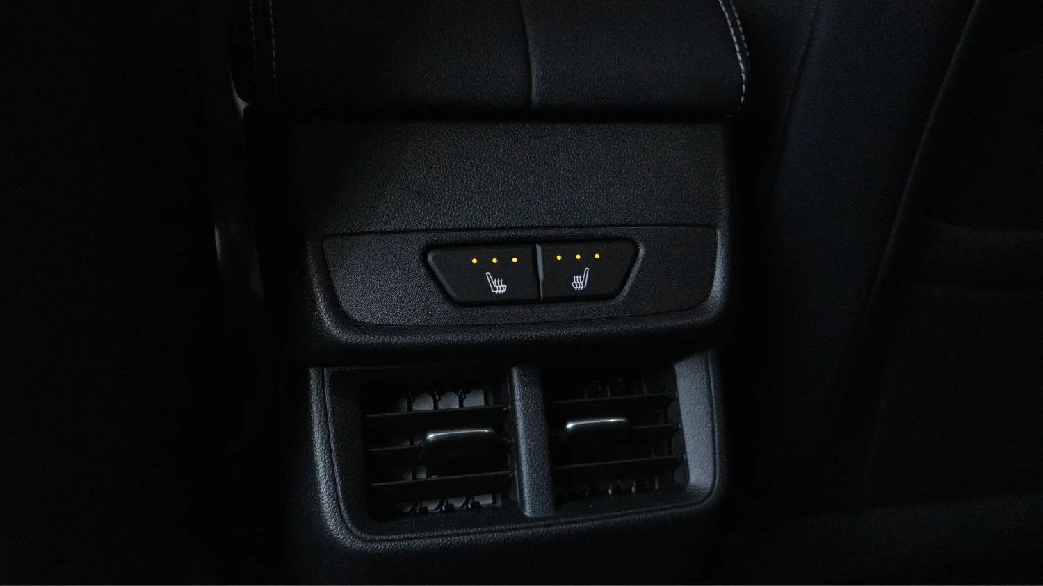 Used 2027 Glacier White Tricoat GMC Denali image 26