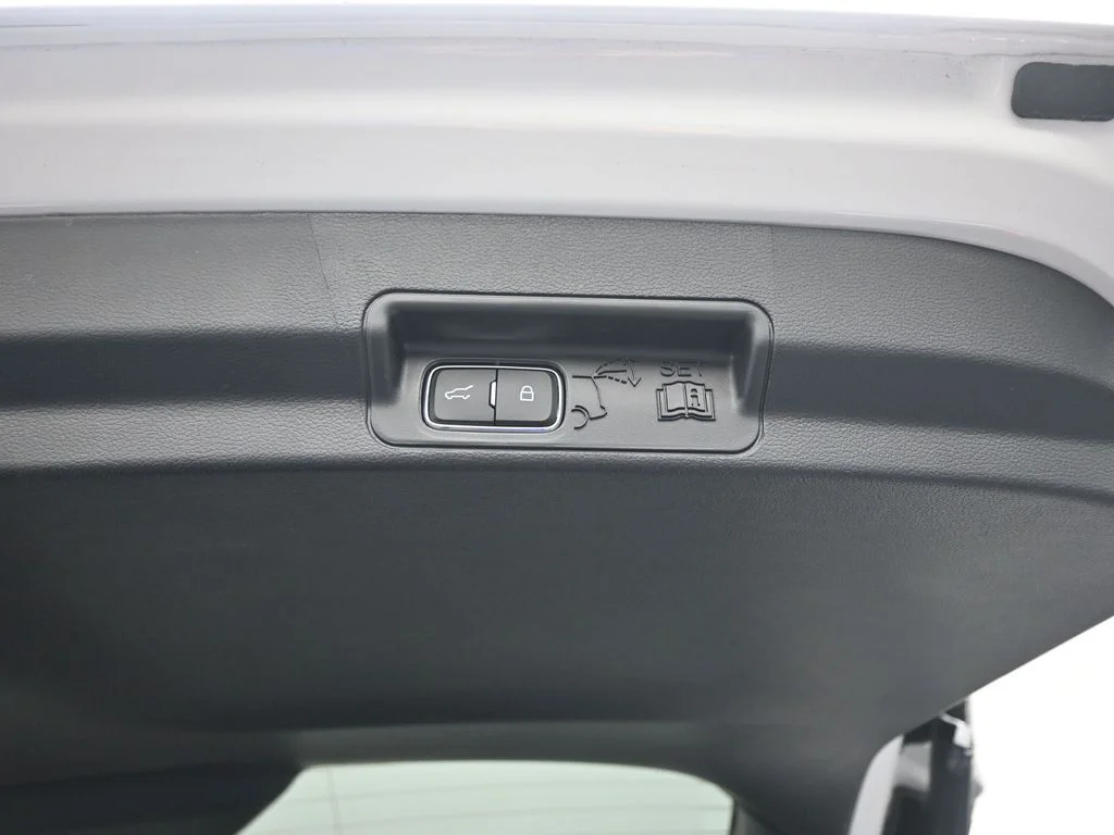 New 2026 Star White Metallic Tri-Coat Ford ST image 25