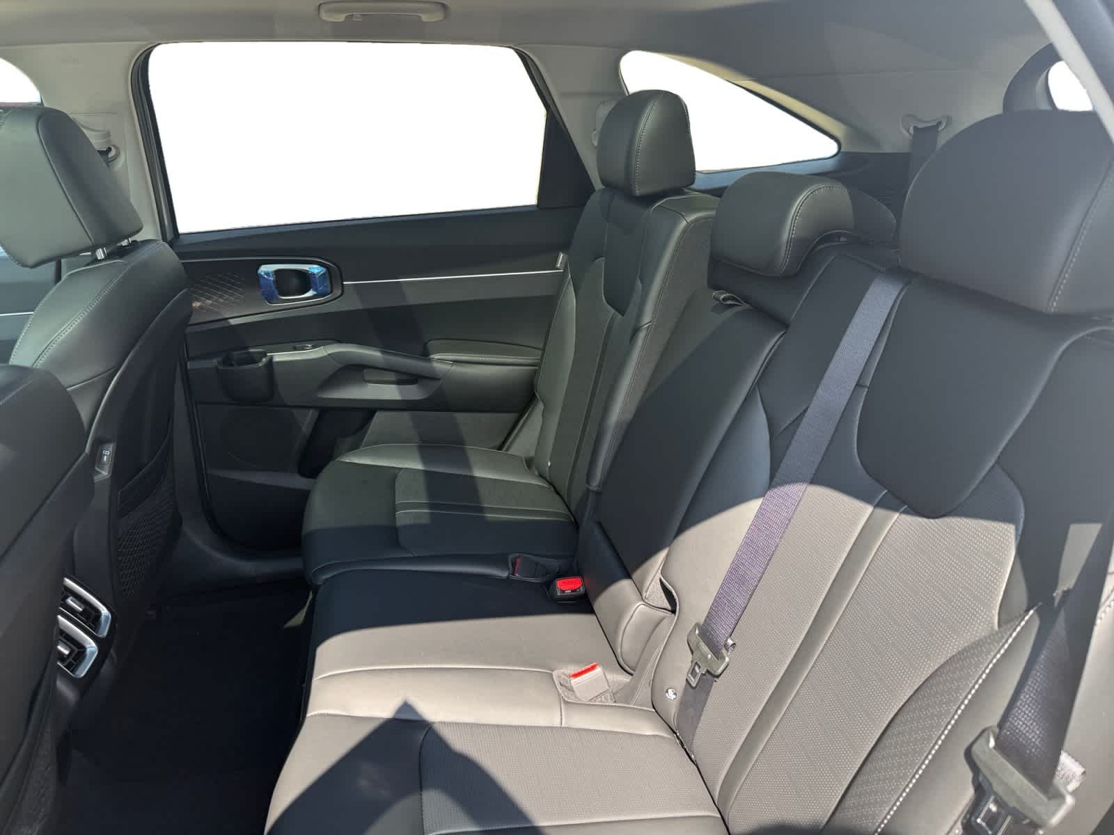 New 2026 Ivory Silver Kia S image 22