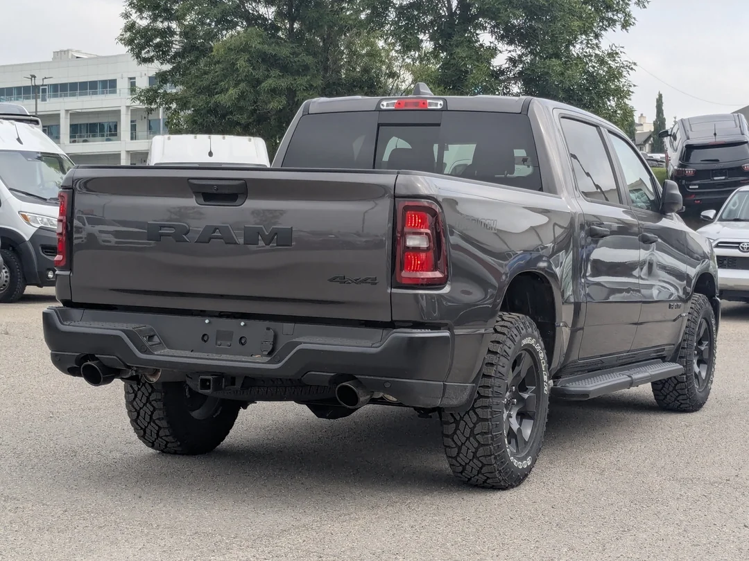 New 2026 Grey RAM Warlock - - 3.0L Hurricane Twin Turbo - E-Locker Axle - 18 Blk Wheels - 400W Inverter & More! image 8