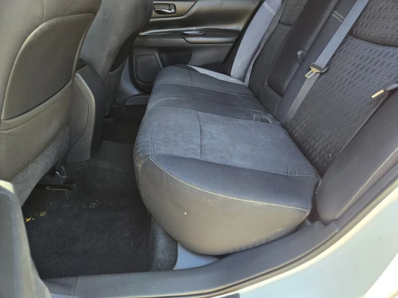 Used 2017 White Nissan 2.5 S image 7