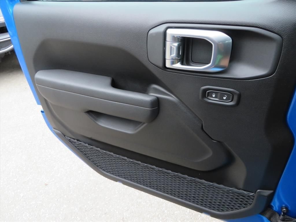 New 2026 Hydro Blue Pearlcoat Jeep Sport image 24