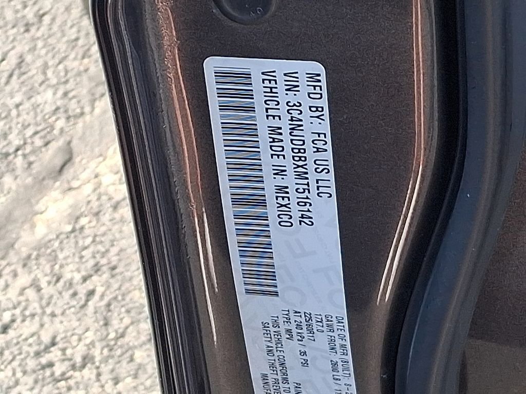 Used 2021 Gray Jeep Latitude image 27
