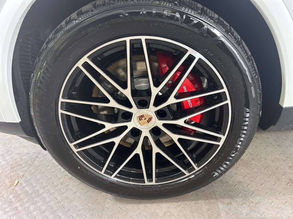 2026 Porsche Cayenne S - Photo 30