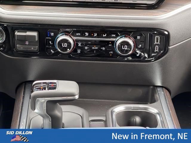 2026 GMC Sierra 1500 SLT - Photo 11