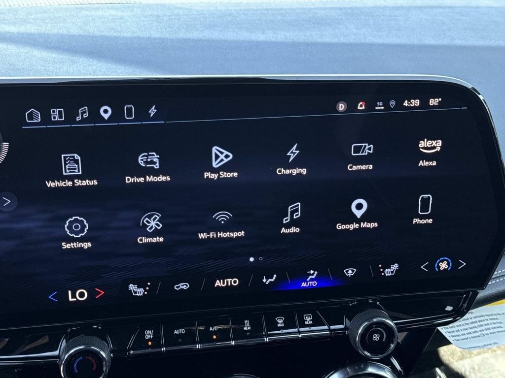 2024 Chevrolet Blazer EV LT - Photo 11