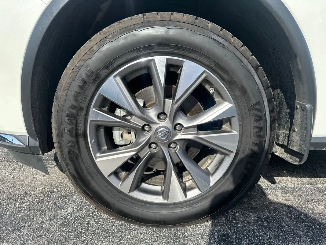 Used 2017 White Nissan SV image 13