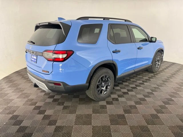 Used 2025 Blue Honda TrailSport image 4