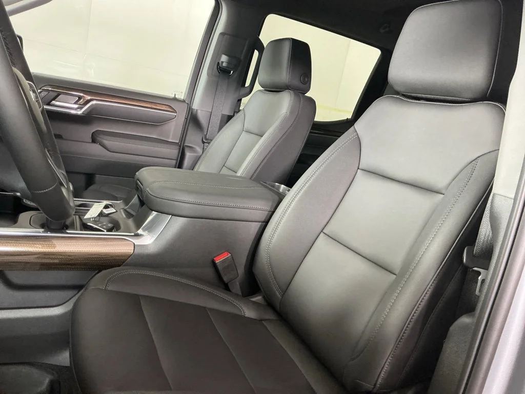 New 2026 Sterling Gray Metallic Chevrolet LT Trail Boss image 4