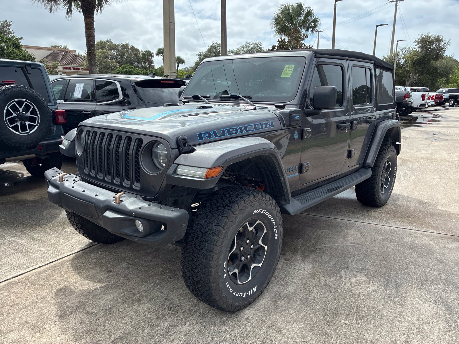 Used 2021 Gray Jeep Unlimited Rubicon 4xe image 1