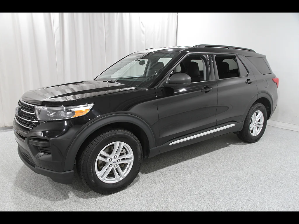 Used 2022 Agate Black Ford XLT image 3