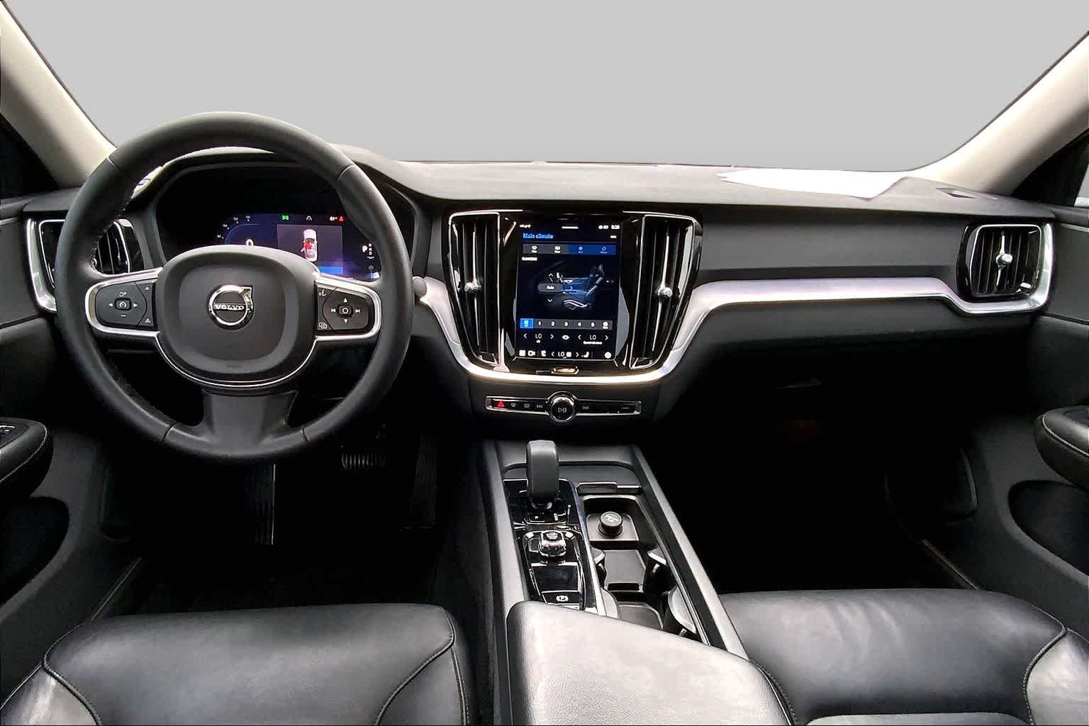 Used 2023 Thunder Grey Metallic Volvo Core Dark Theme image 15
