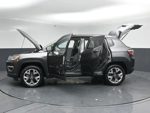 Used 2020 Granite Crystal Clearcoat Metallic Jeep Limited image 56