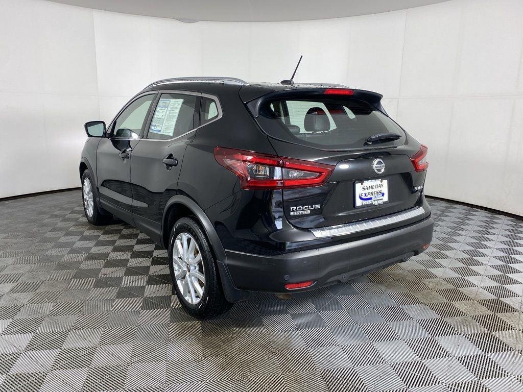 Certified Used 2022 Magnetic Black Pearl Nissan SV image 8