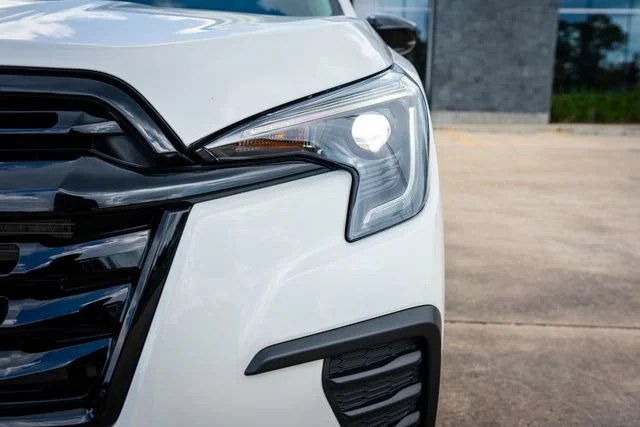 New 2026 Crystal White Pearl Subaru Premium image 3