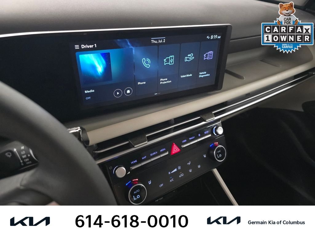 Used 2025 Black Hyundai SEL image 24