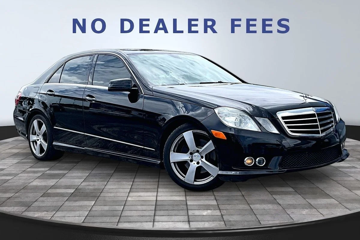 Used 2010 Black Mercedes-Benz  image 3