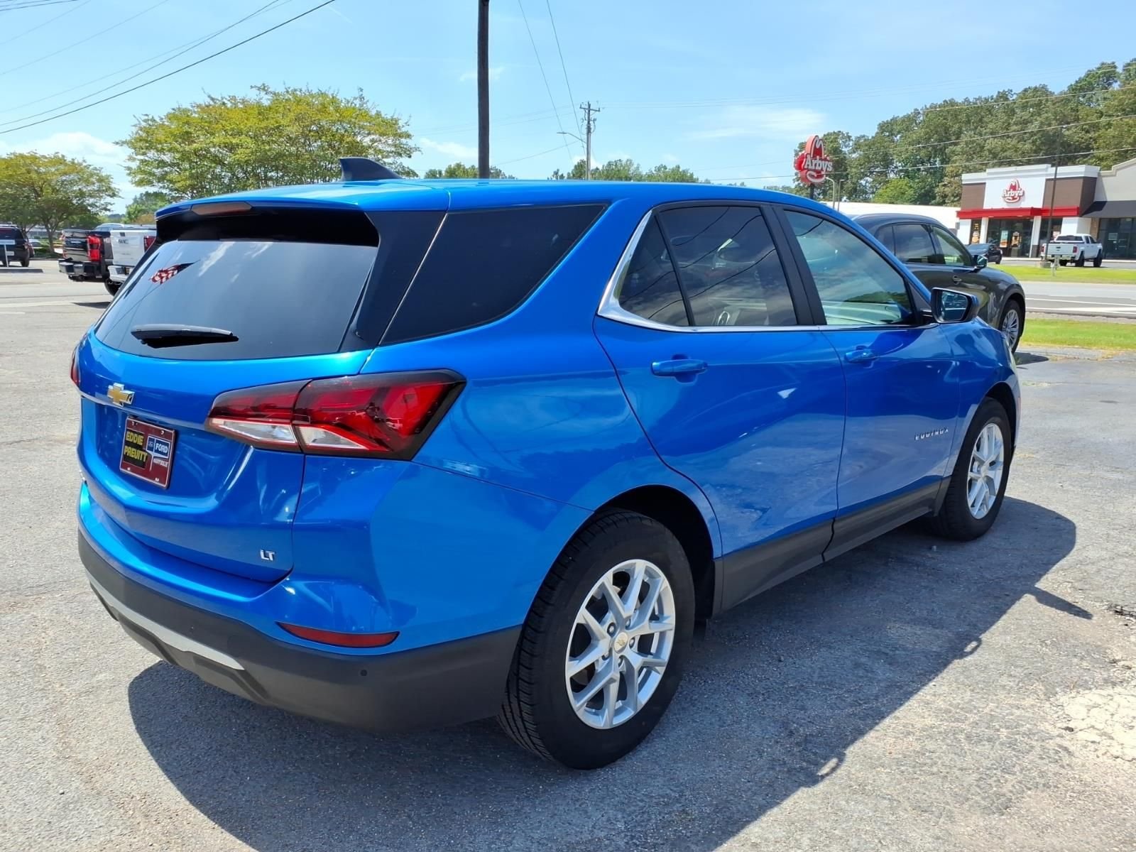 Used 2024 Blue Chevrolet LT image 4