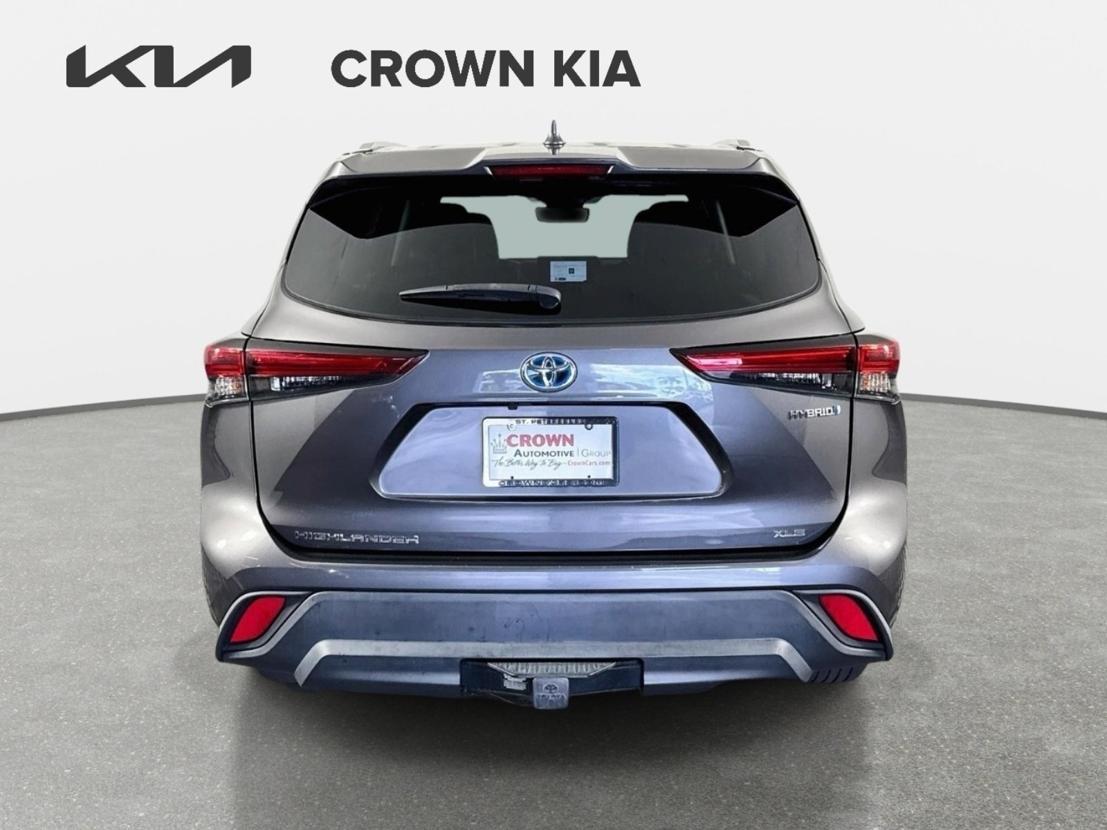 Used 2023 Magnetic Gray Metallic Toyota Hybrid XLE image 6