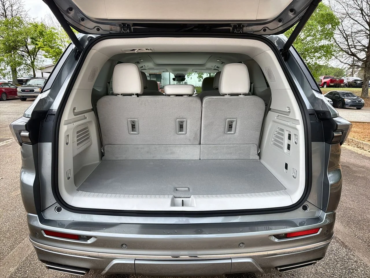 New 2026 Moonstone Gray Metallic Buick Avenir image 21