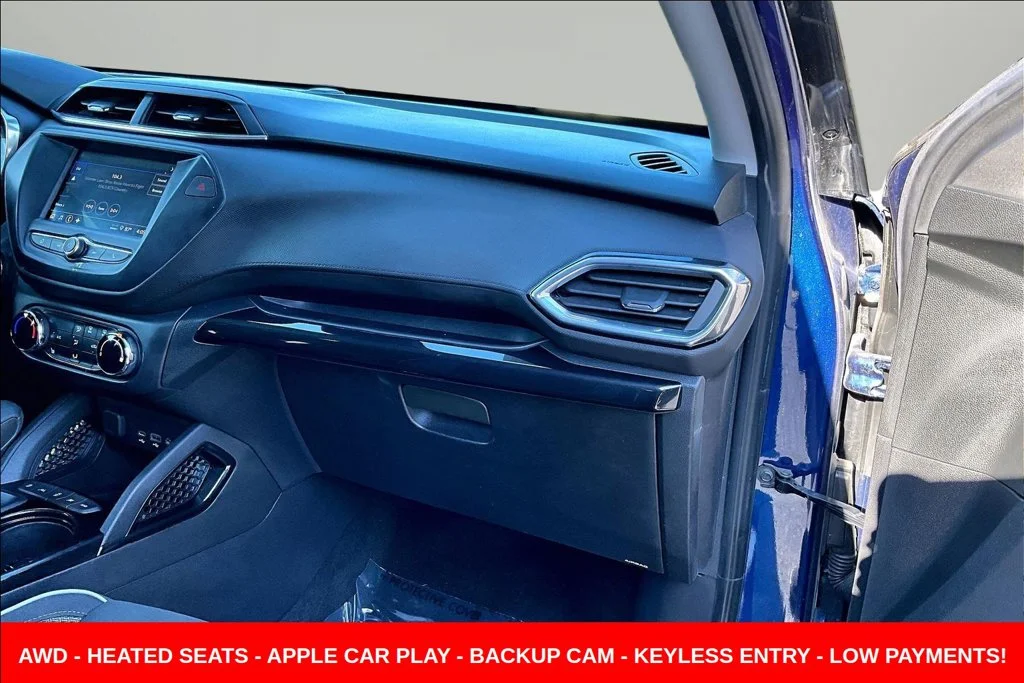 Used 2022 Blue Chevrolet LT image 31