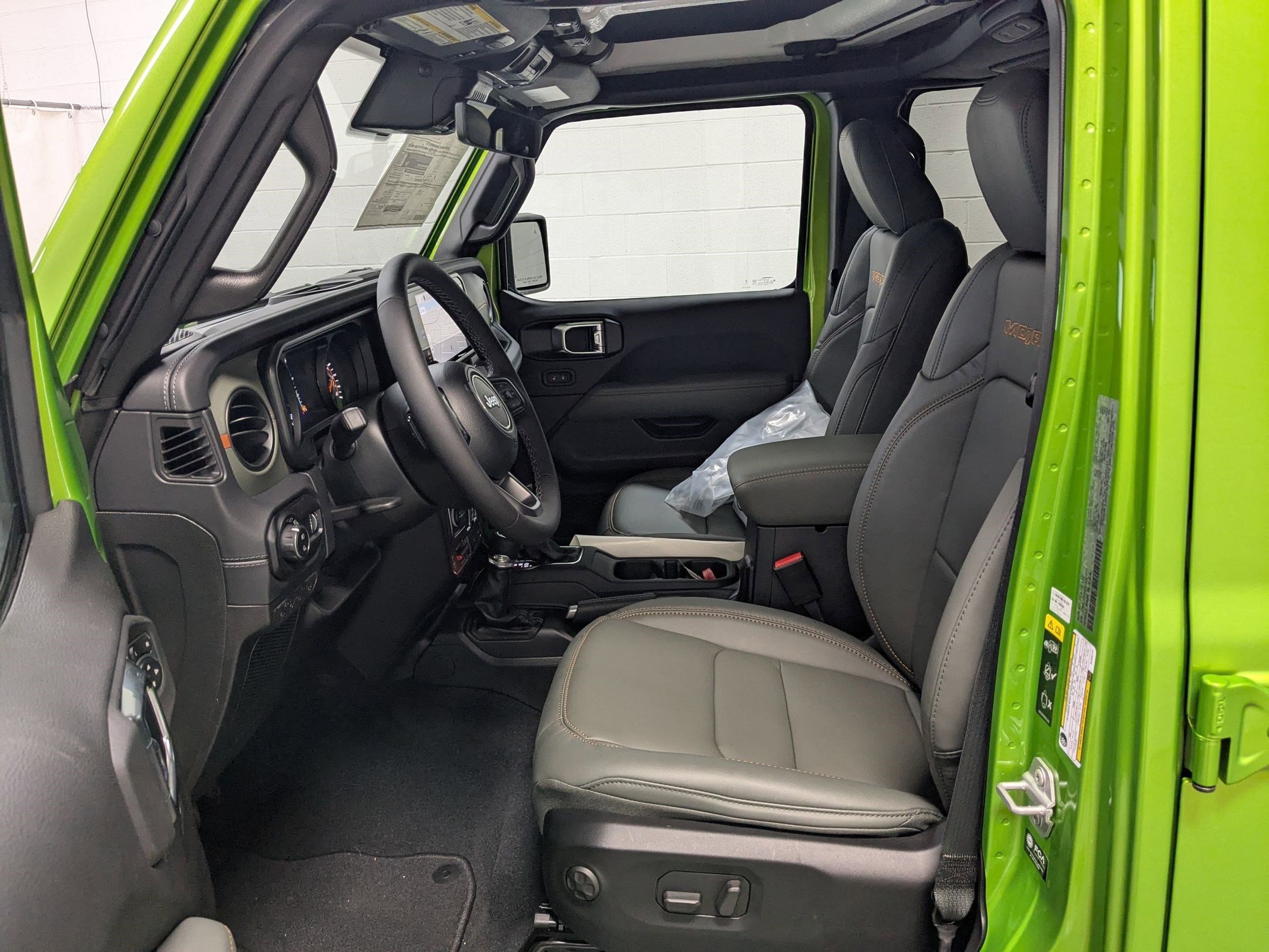 New 2025 Mojito Exterior Paint Jeep Mojave X image 15