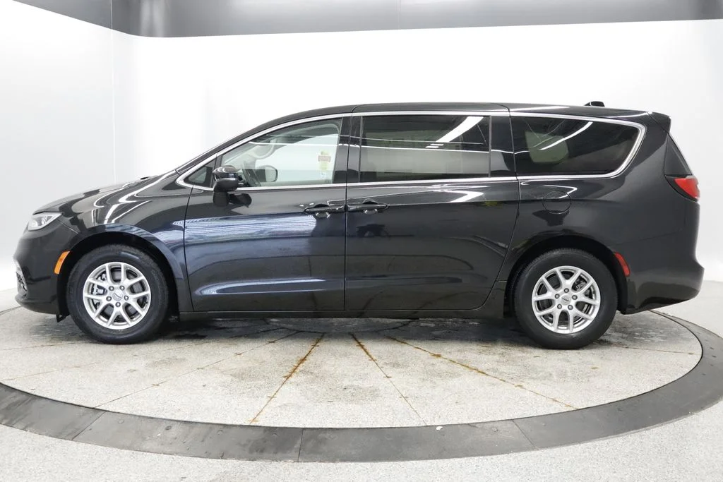 Certified 2023 Chrysler Pacifica Touring L with VIN 2C4RC1BG4PR567486 for sale in Coon Rapids, Minnesota
