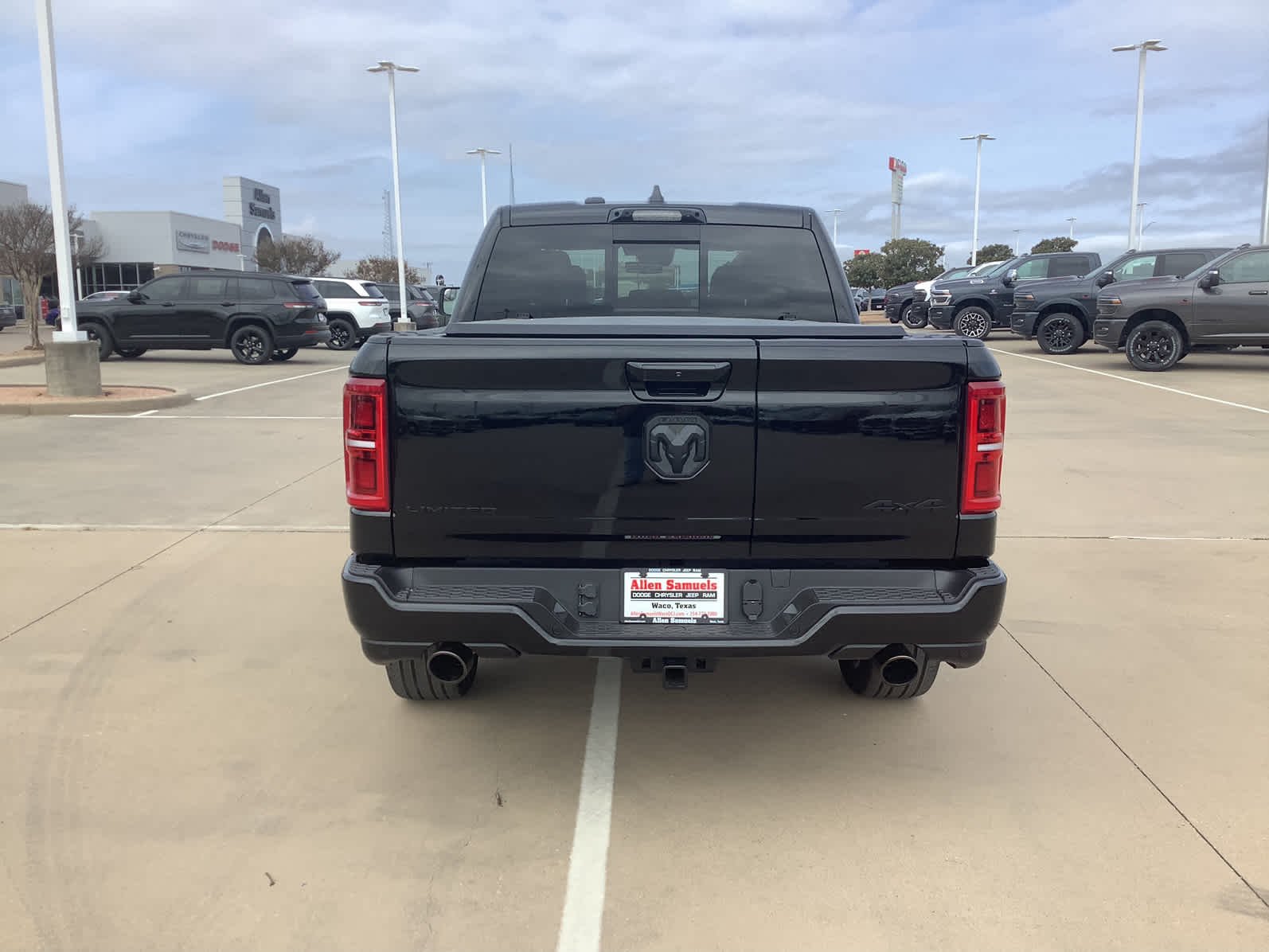 2026 RAM 1500 Limited - Photo 7