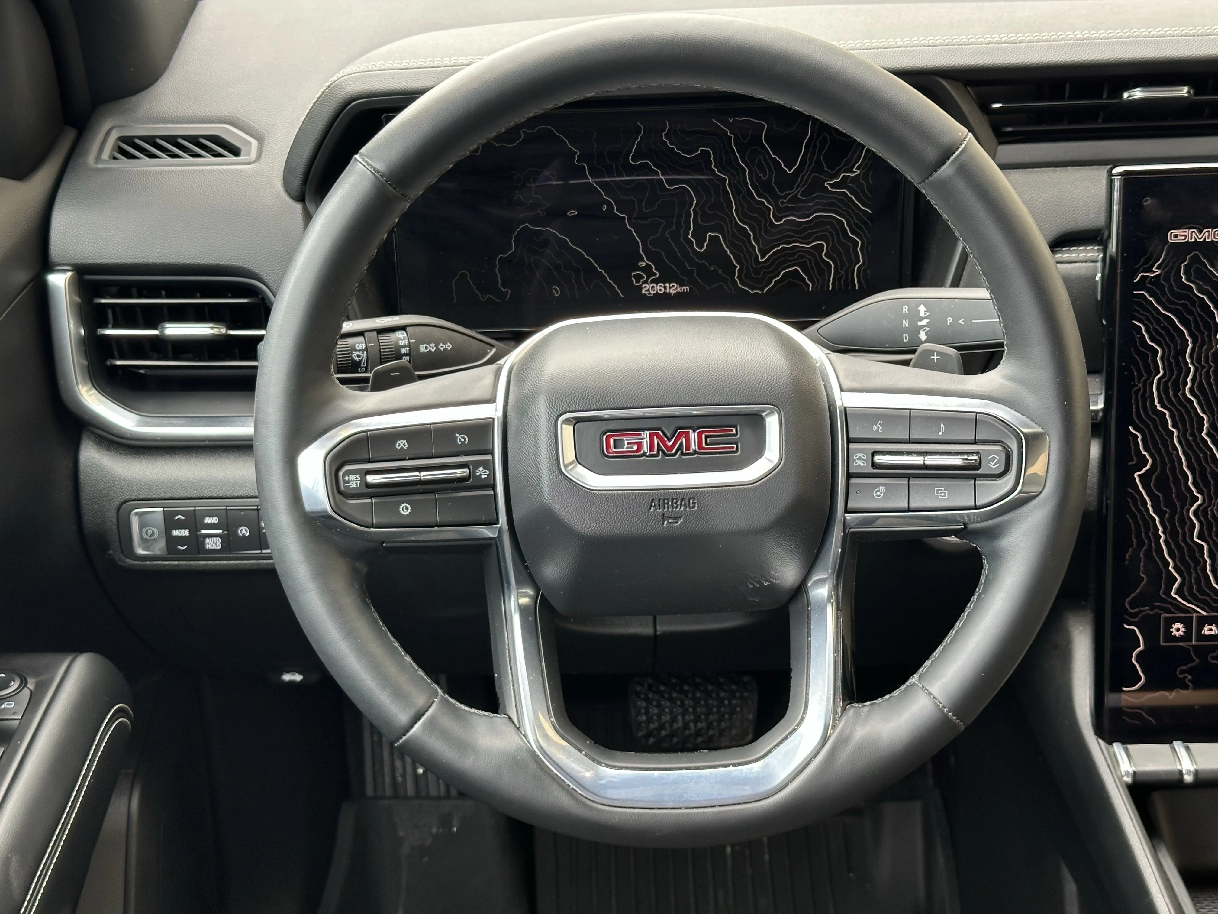 Certified Used 2025  GMC AWD Elevation image 11